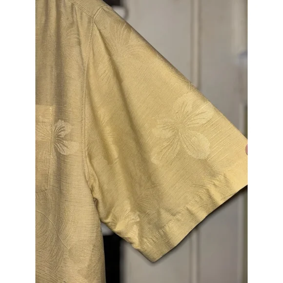 Tommy Bahama Men’s Medium Yellow Silk Hawaiian Button Up Short Sleeve Shirt - Picture 10 of 12